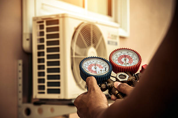 Professional Ductwork Repair technician working in Wilson, WY